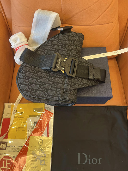 Dior saddle bag in black oblique jacquard