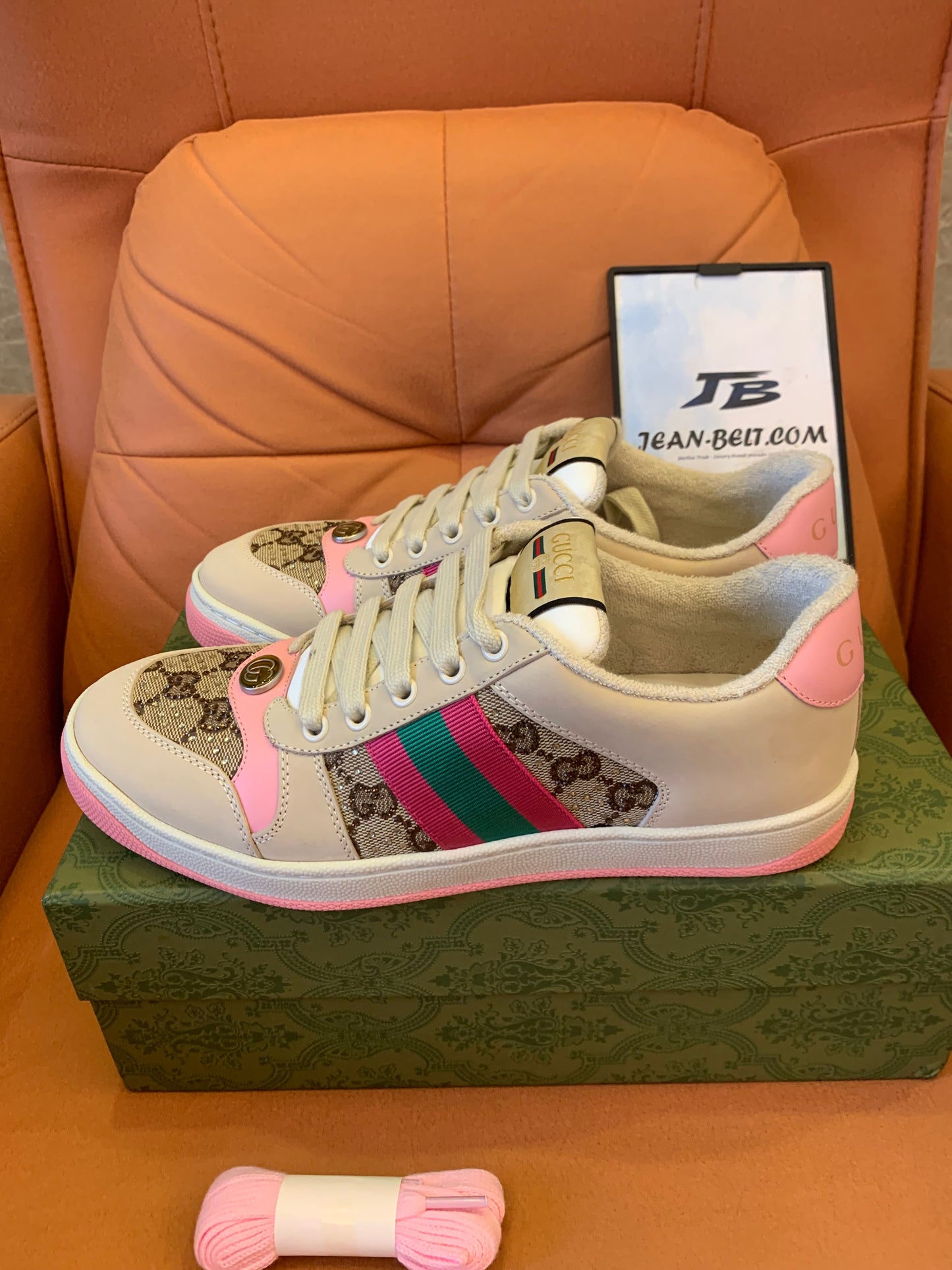 Zapatillas Gucci Screener con efecto desgastado