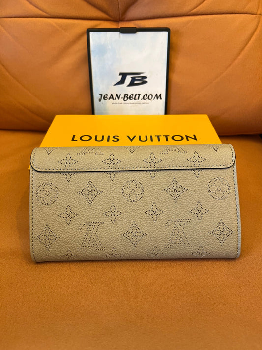 Louis Vuitton Cartera Mahina de Cuero - beige