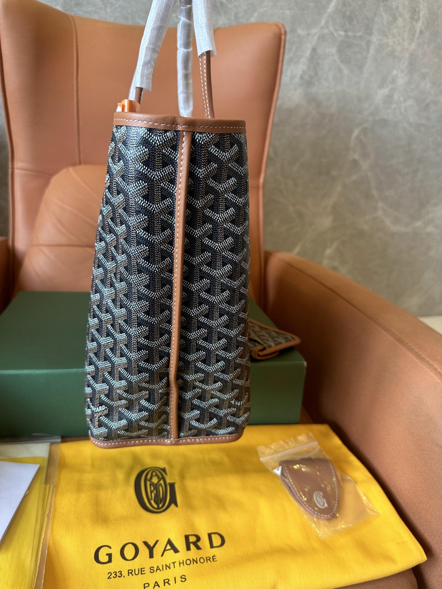Goyard anjou bolsa reversível pm marrom