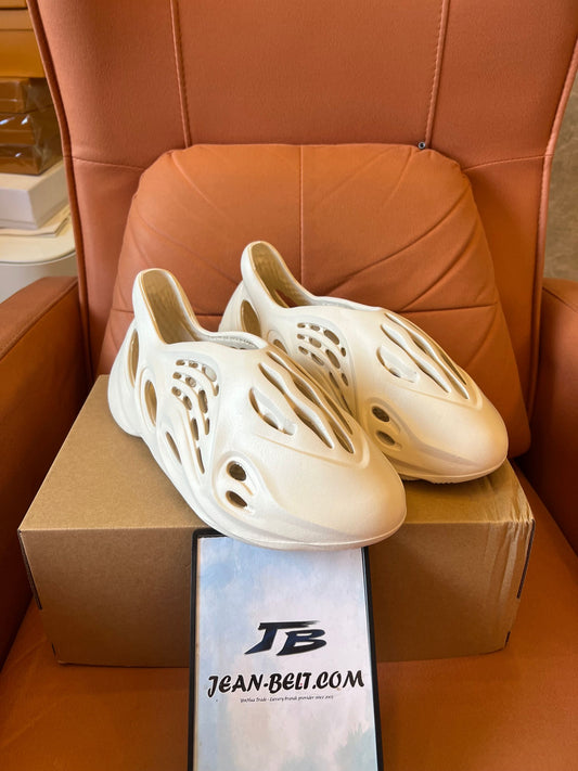 Adidas Yeezy Foam Runner - Classic Sand and White