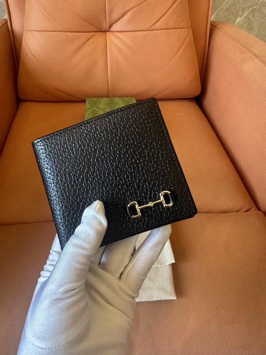 Cartera plegable Gucci de piel con diseño de bocado de caballo (negra)