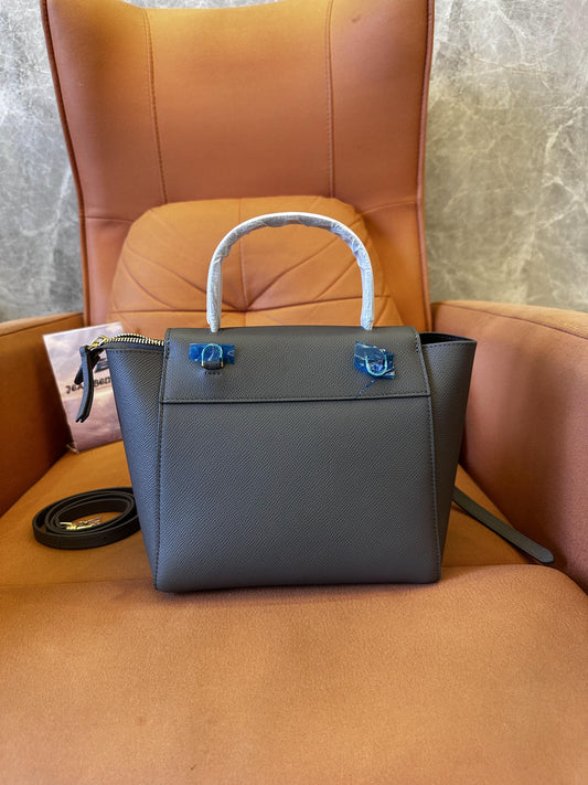 Sac à bandoulière ceinture Celine mini en cuir gris