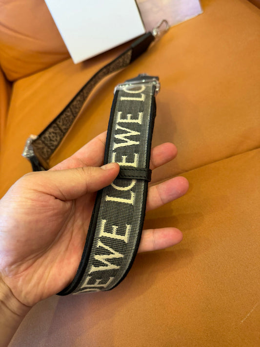 Cinturón de lona Loewe con detalle de logotipo
