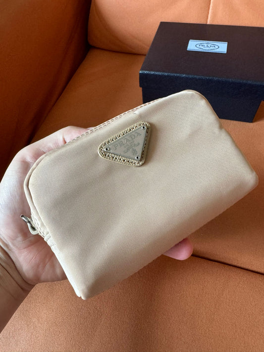 Bolsas y estuches de maquillaje Prada