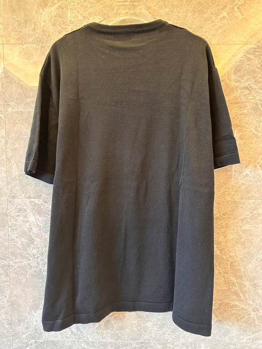 Camiseta negra con logotipo de corazón de Louis Vuitton
