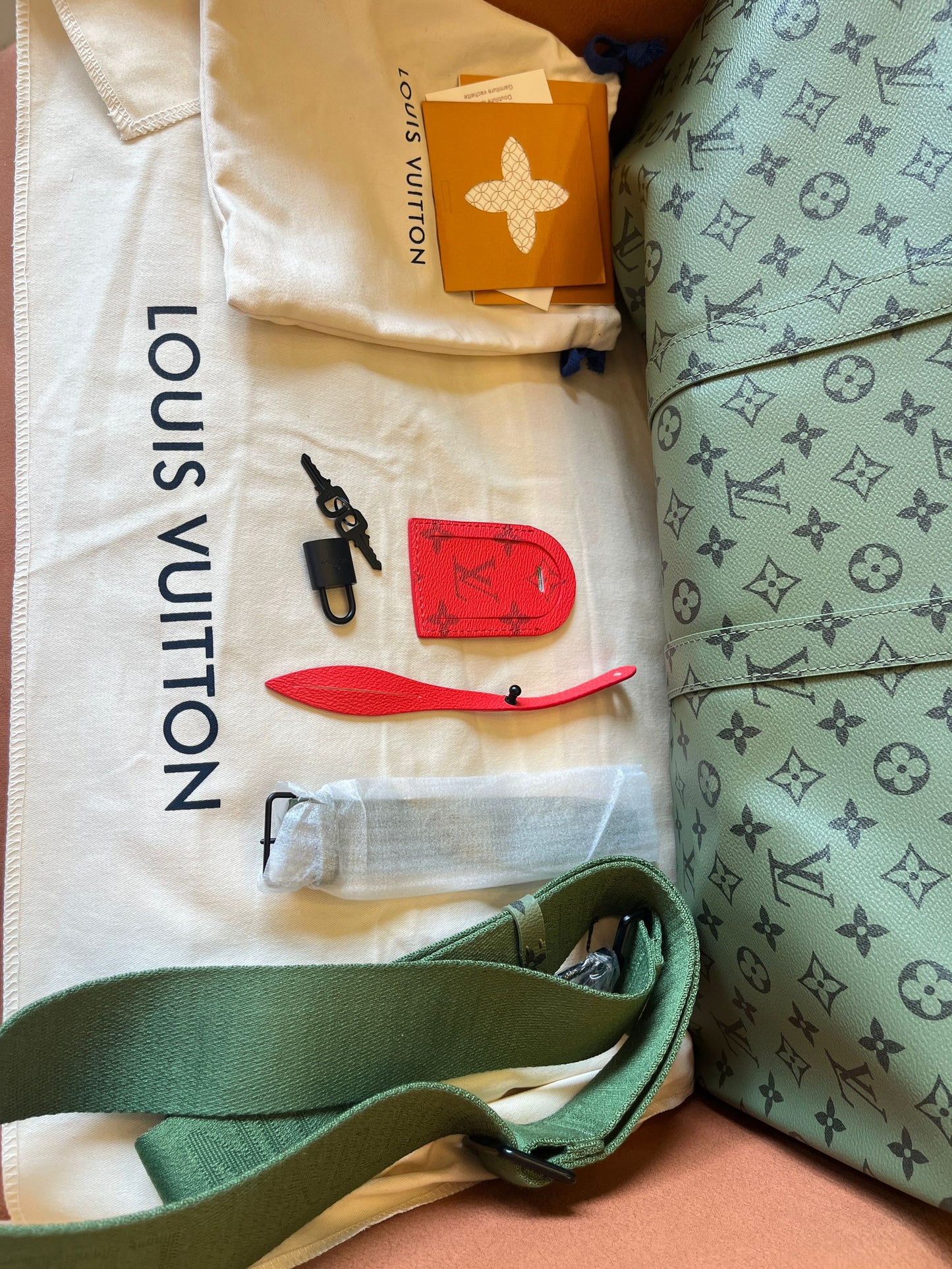 Louis Vuitton LV unisex keepall bandoulière monogram travel beg