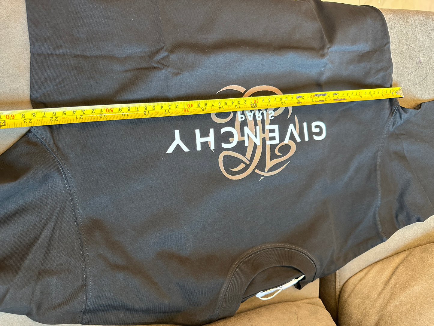 Givenchy Black Logo T-shirt – Paris Emblem