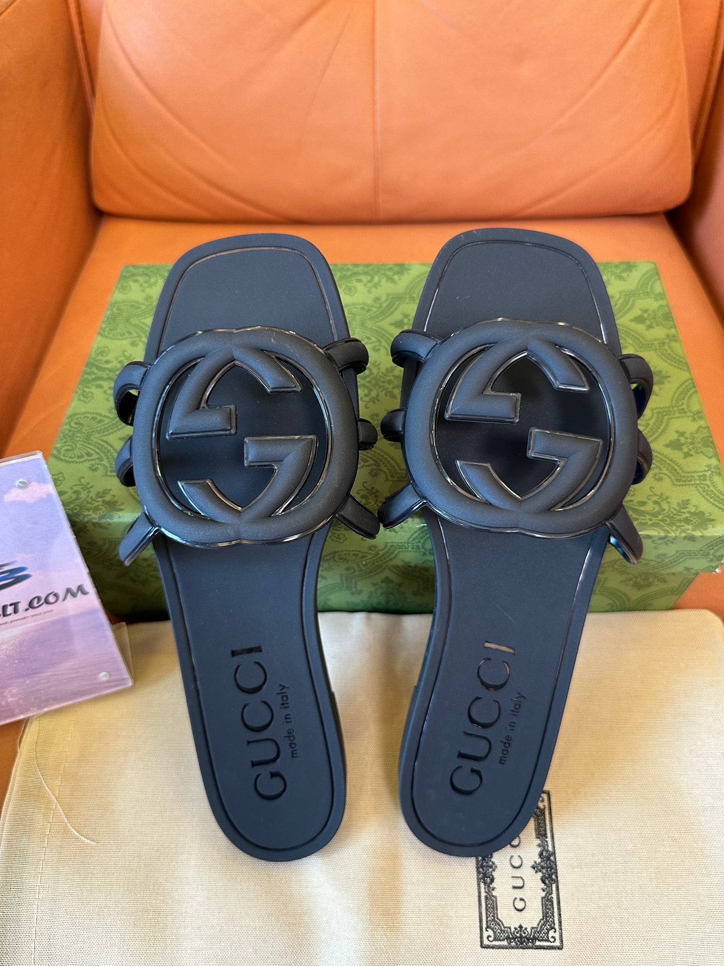 Sandálias rasteiras de borracha Gucci Palma GG pretas