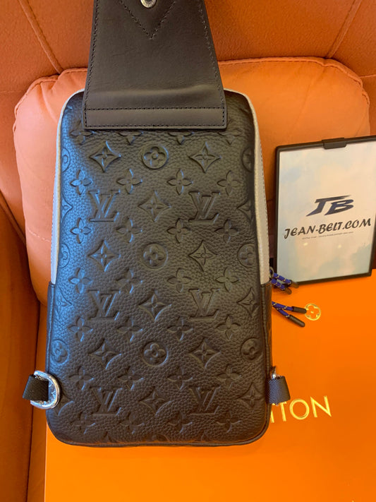 Louis Vuitton bolso bandolera empreinte avenue gris azul