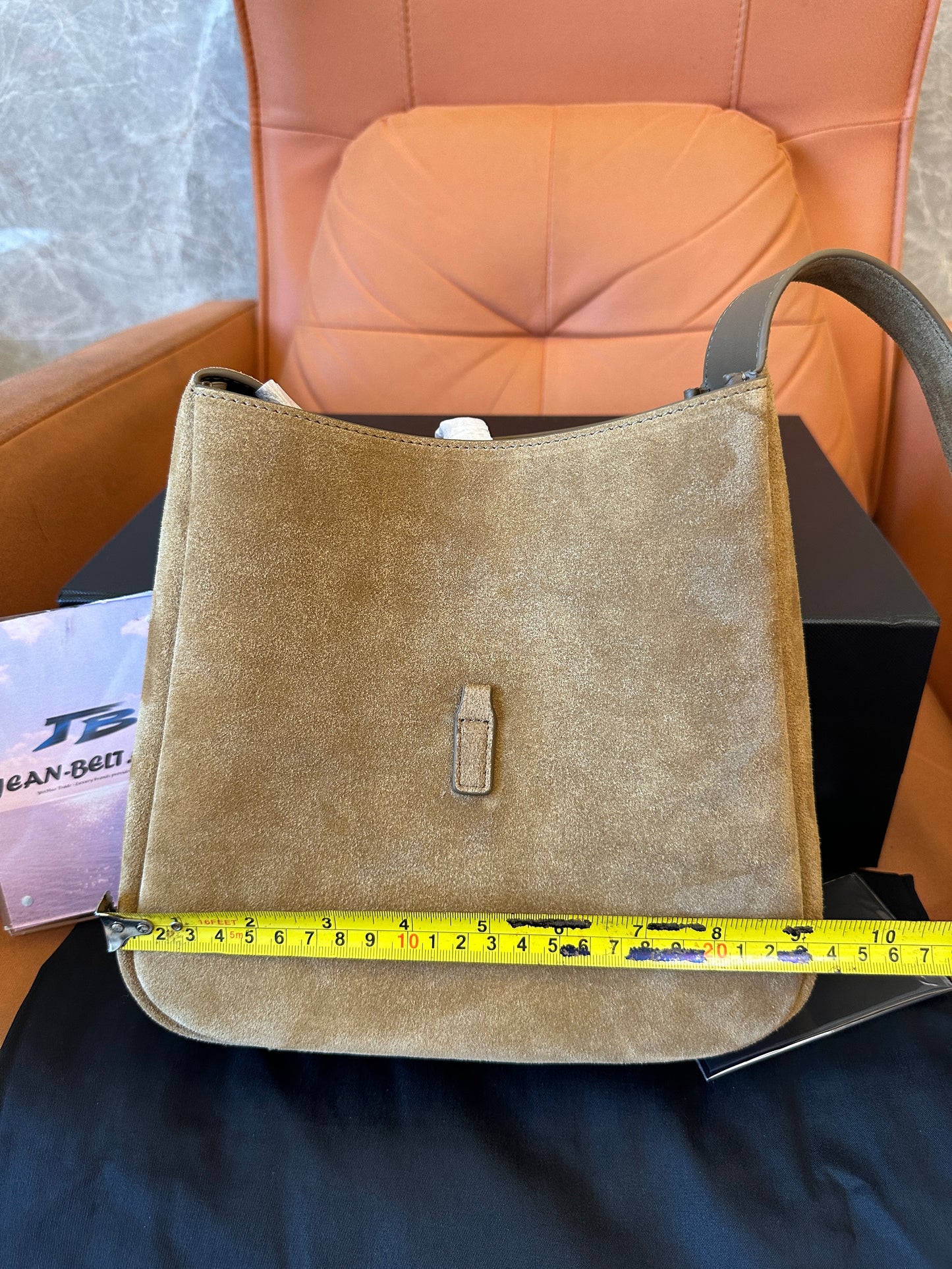 Saint Laurent Le 5 À 7 Small Suede Hobo Bag-Tan