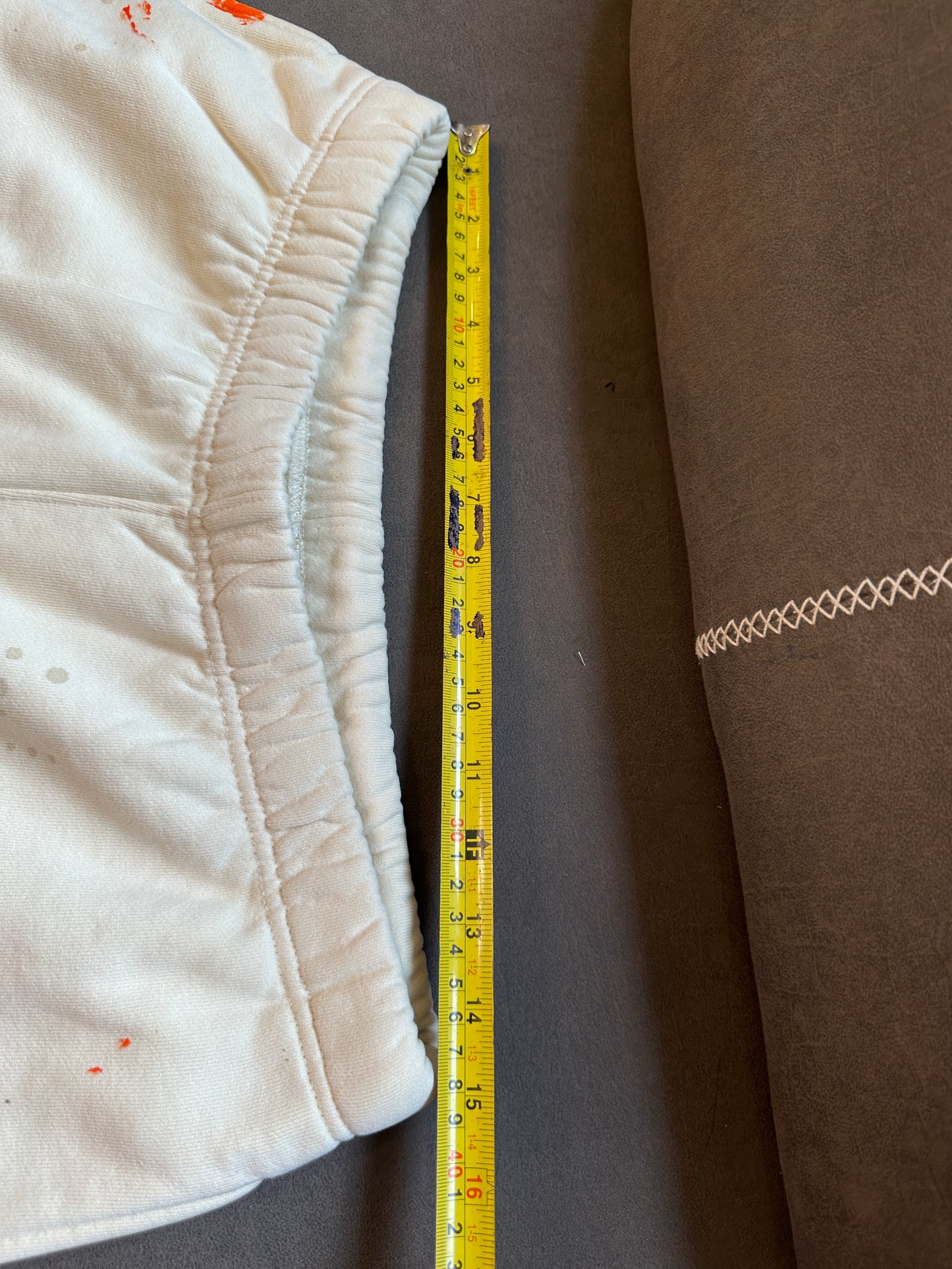 Gallery Dept. Paint-Splatter Sweatpants – Off-White / Beige Casual Trousers