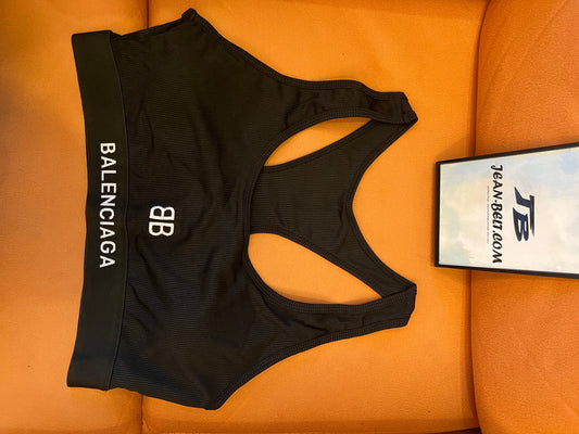 Conjunto Desportivo Preto da Balenciaga para Mulher - Top e Calções Elegantes