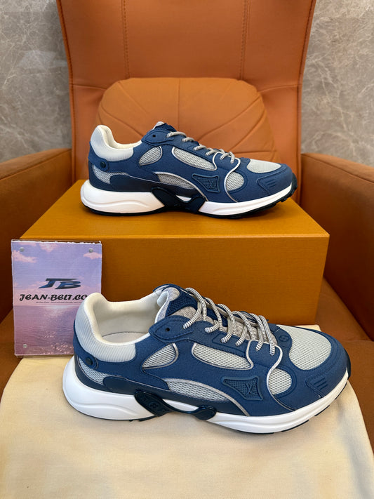 Louis Vuitton LV Runner Tatic Sneakers Blue Grey