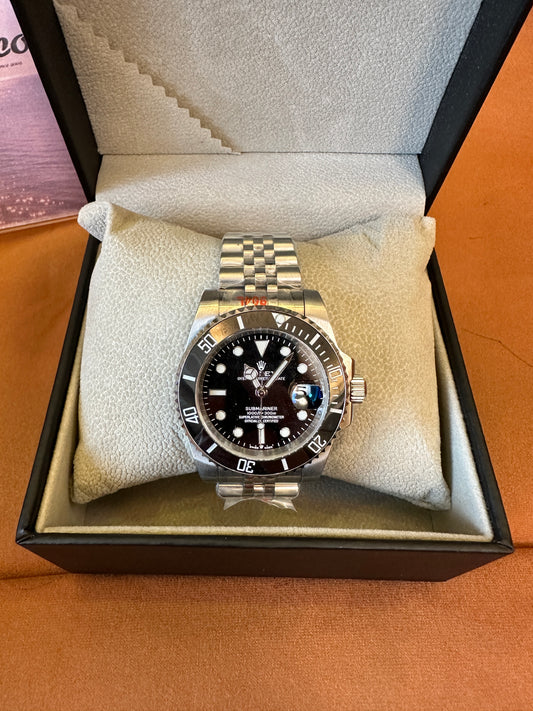 Rolex Submariner Date Black Dial Automatic Watch – 41mm Stainless Steel