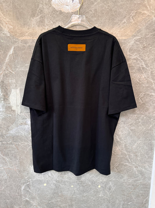 Camiseta Louis Vuitton con logotipo gráfico para hombre - negra