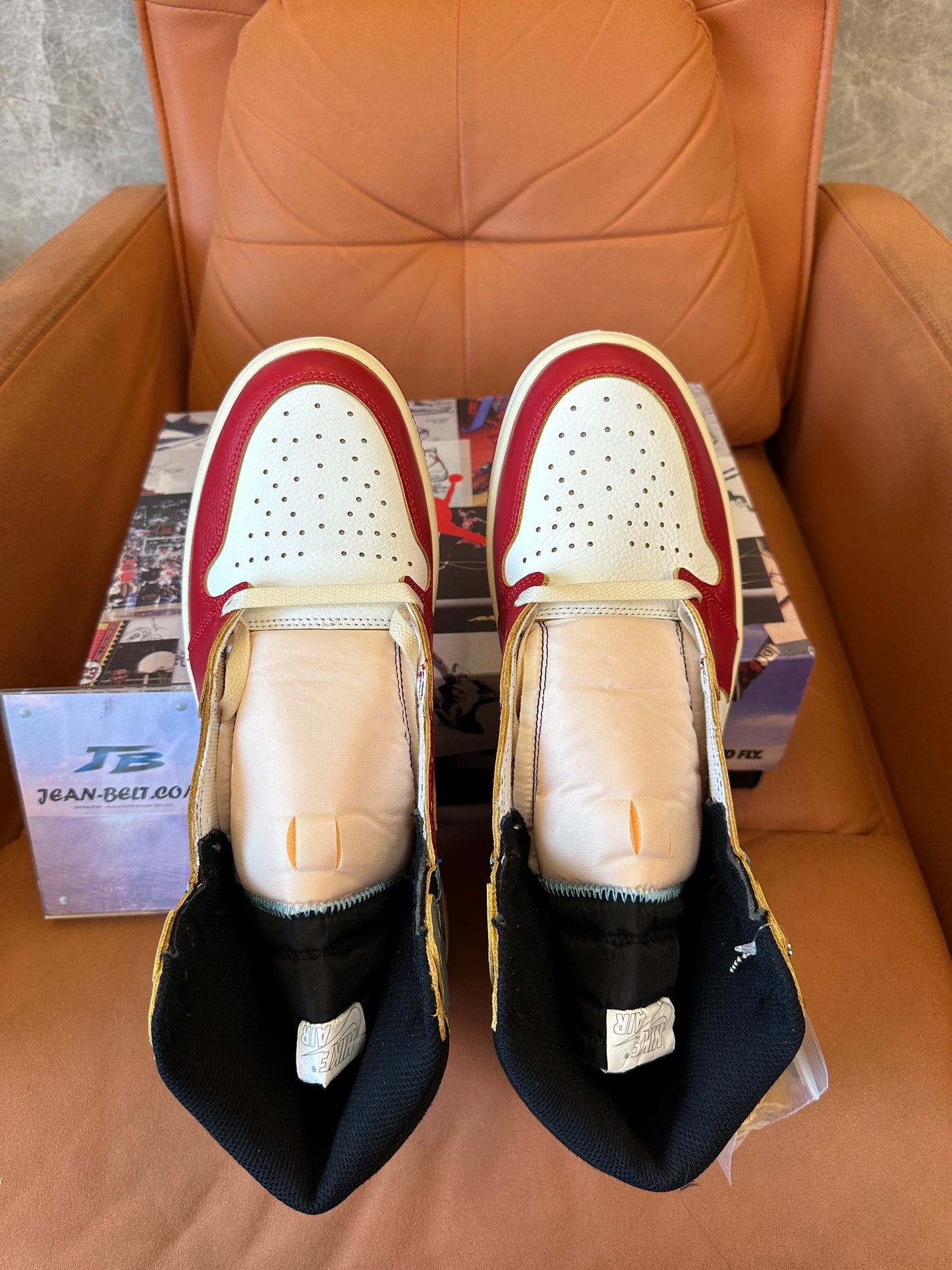 Nike Air Jordan 1 Retro High OG "Chicago" Union LA