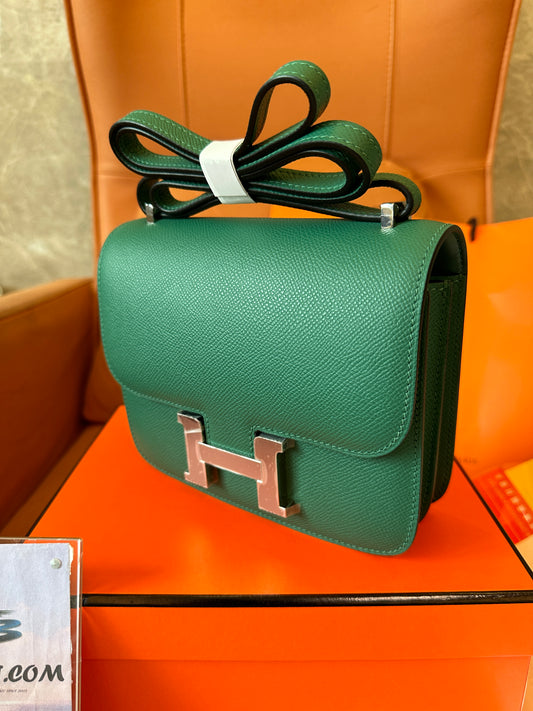 Hermes Constance 18 green epsom leather bag