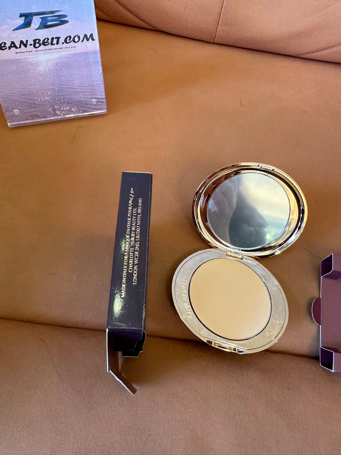 Charlotte Tilbury Airbrush Flawless Finish Pressed Powder