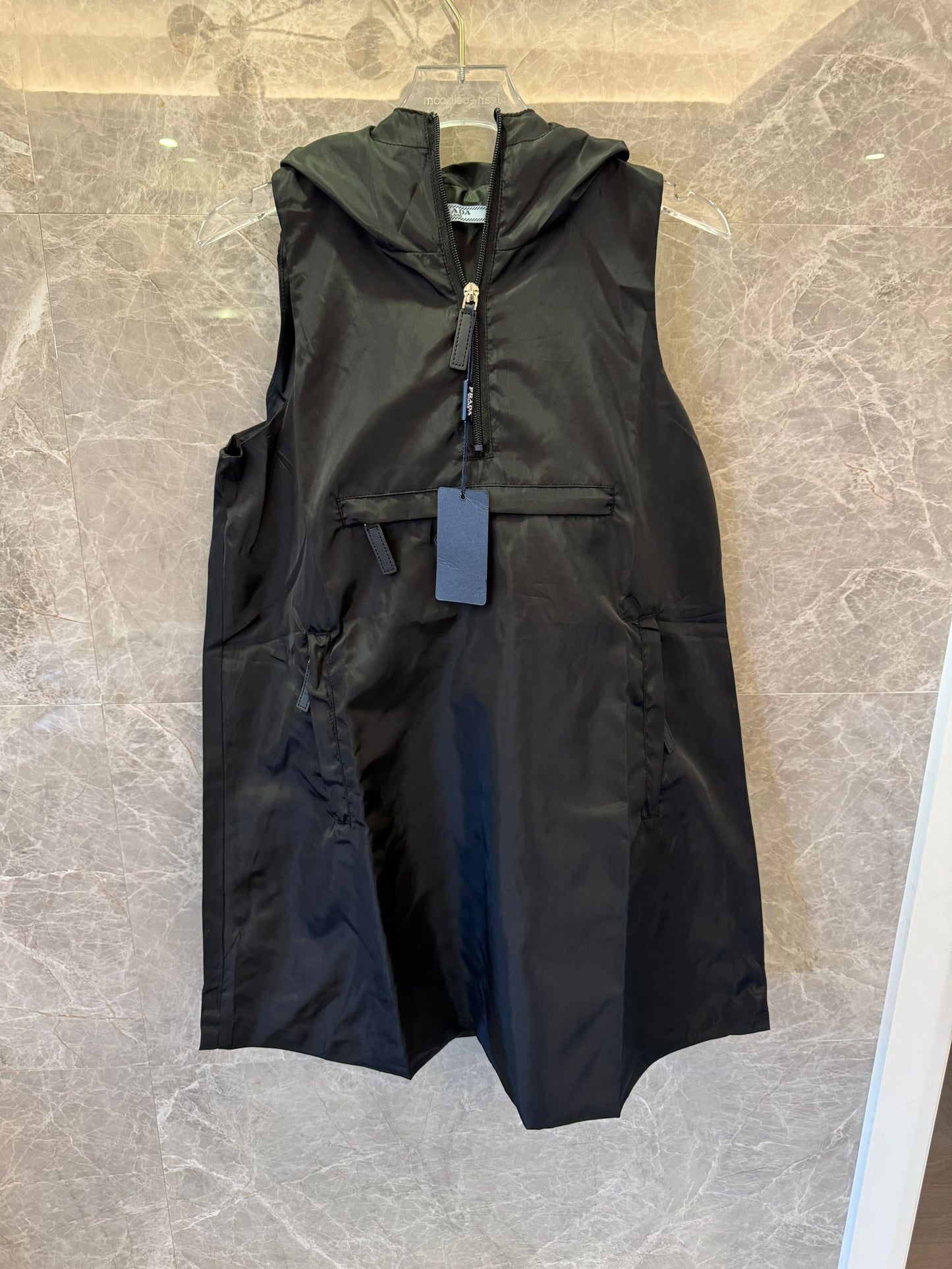 Vestido de nailon negro de Prada