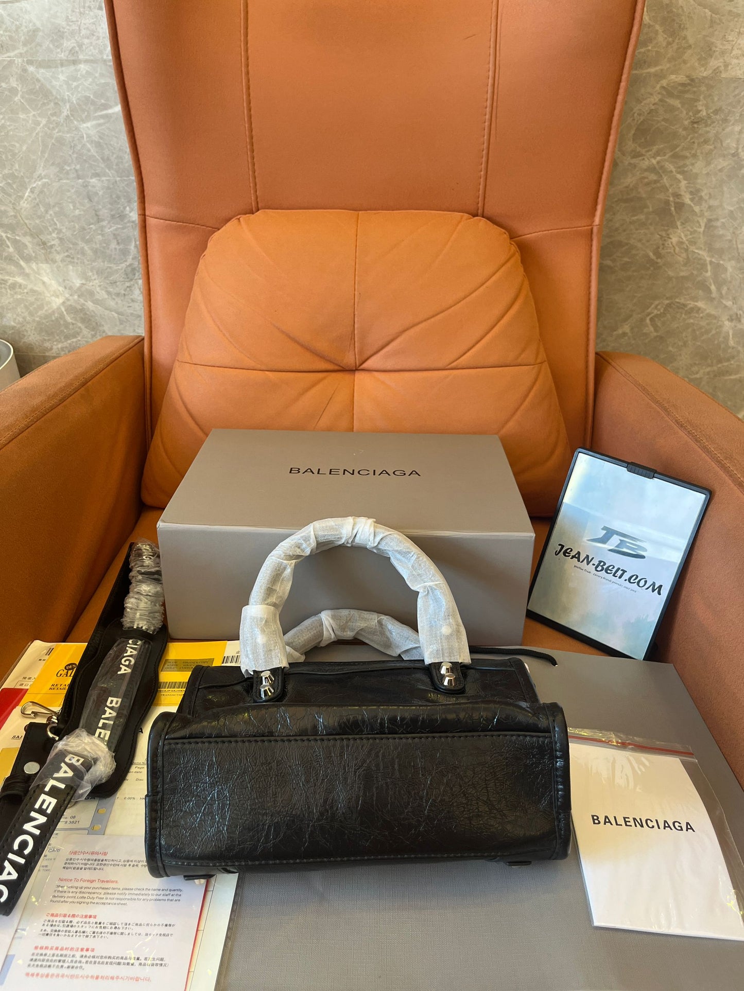 Sac City mini géant en agneau Balenciaga noir