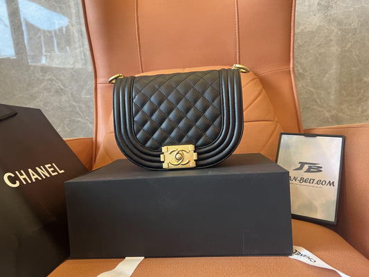 Chanel Boy Saddle Messenger Bag Incas Black Gold