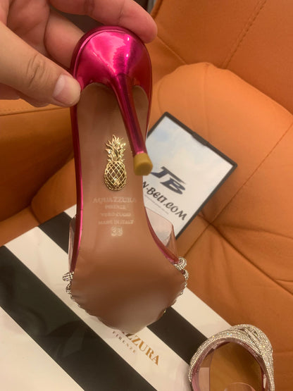 Zapatos de tacón Aquazzura con tira trasera y adornos de pedrería