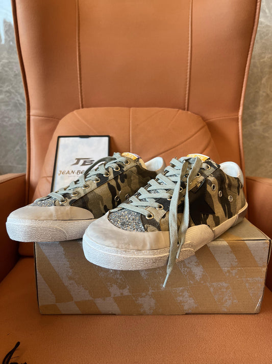 Zapatillas bajas con estampado de camuflaje Golden Goose Superstar