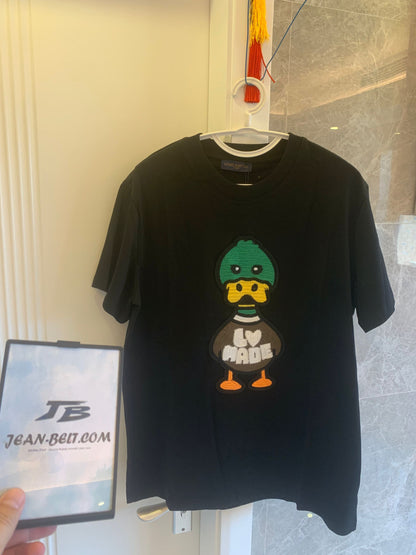 Camiseta negra con parche de pato "LV Made" de Louis Vuitton