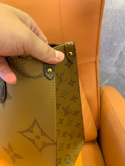 Bolso de mano Louis Vuitton Onthego
