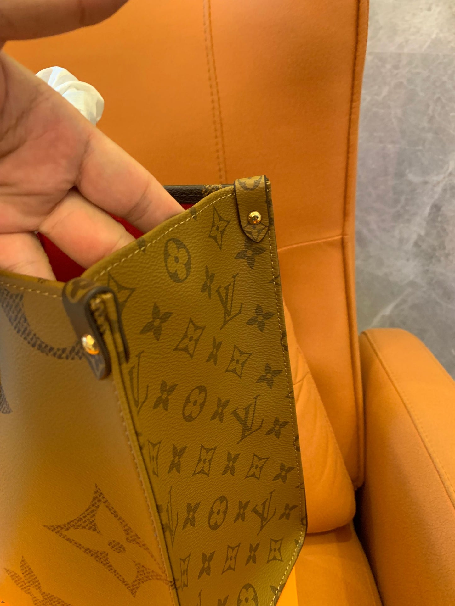 Bolso de mano Louis Vuitton Onthego