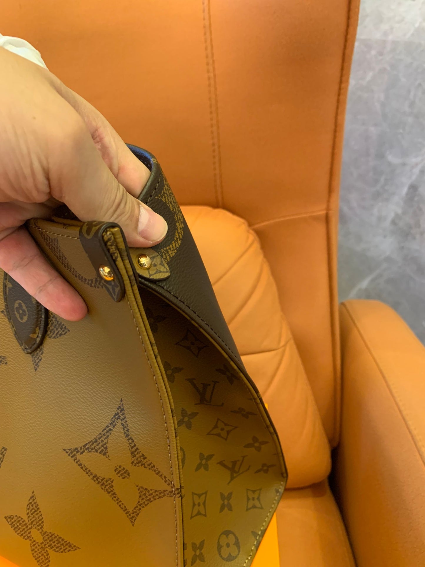 Bolso de mano Louis Vuitton Onthego