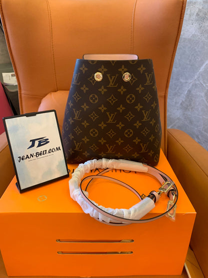 Louis Vuitton néonoé mm preto monograma