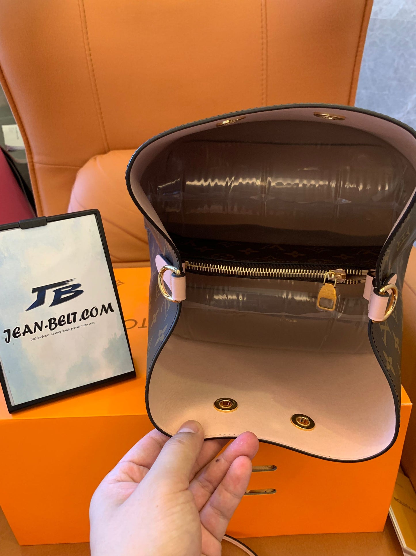 Louis Vuitton néonoé mm preto monograma