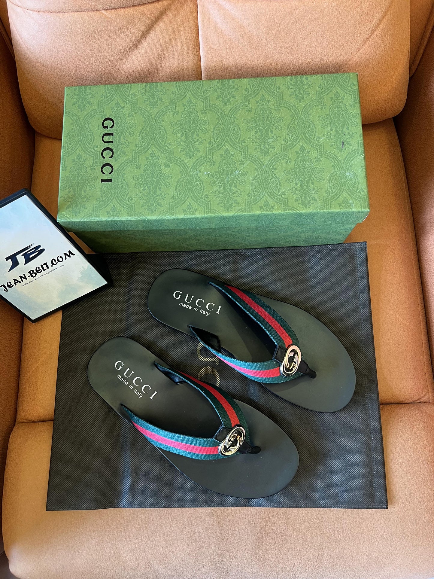 Chinelos Gucci web