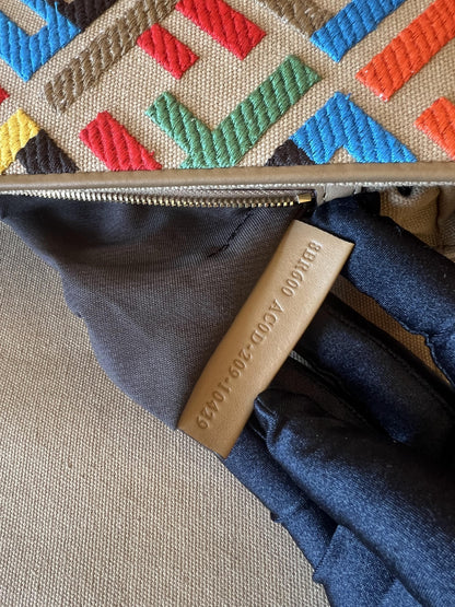 Bolso de mano Fendi baguette bordado en color limitado