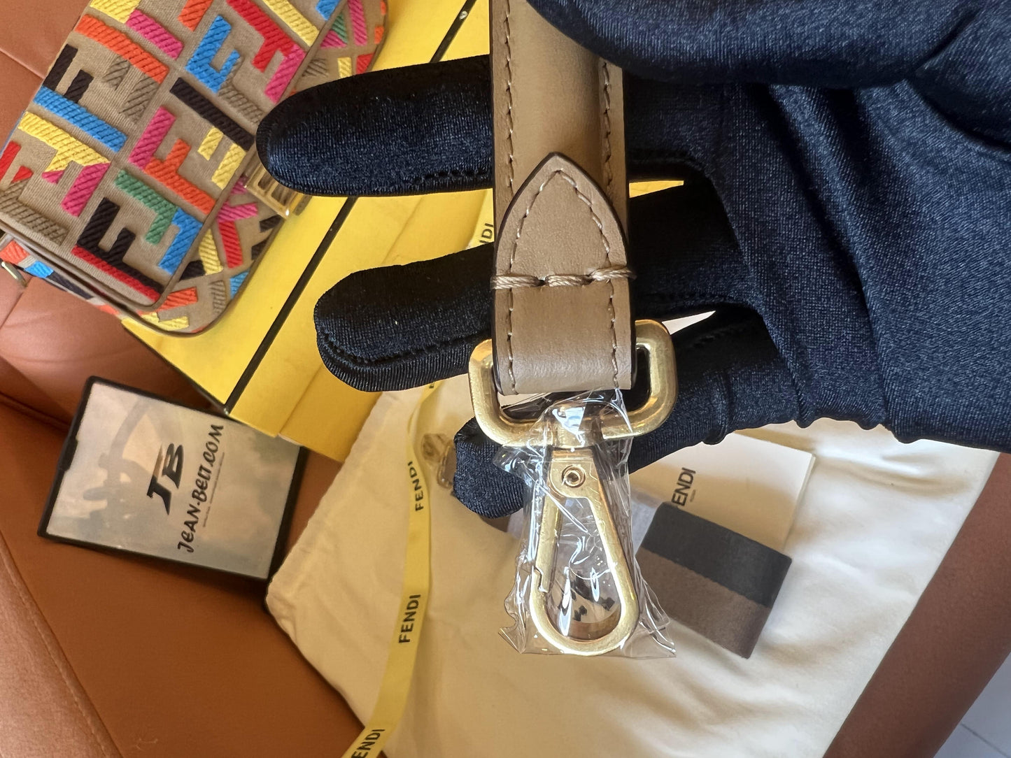 Bolso de mano Fendi baguette bordado en color limitado