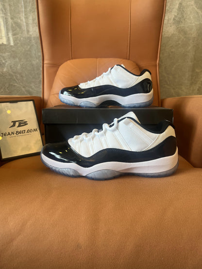 Air Jordan 11 Retro Low Concord