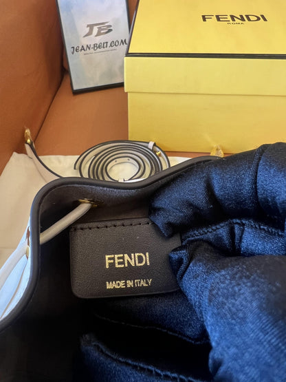 Sac à main mon trésor Fendi nude crème