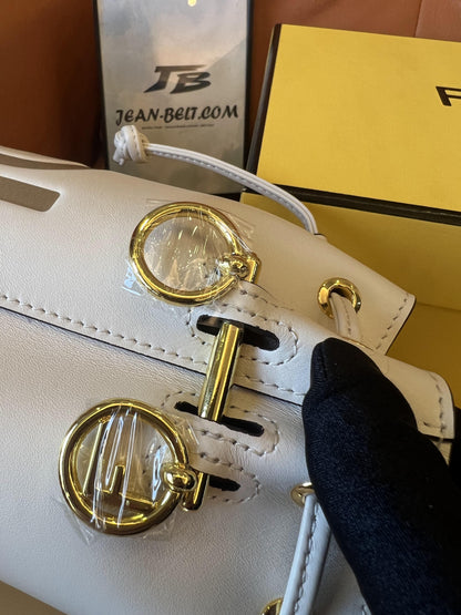 Sac à main mon trésor Fendi nude crème