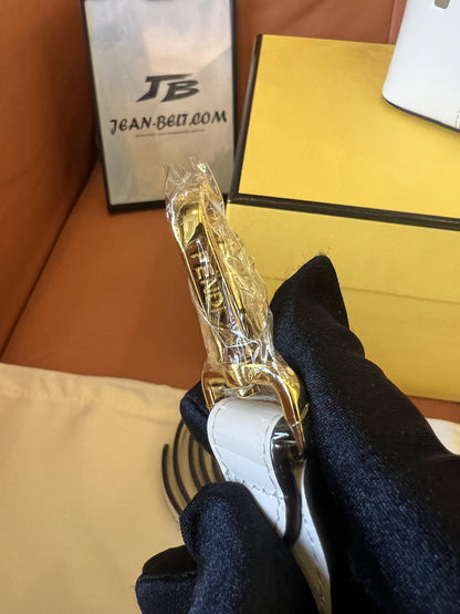 Sac à main mon trésor Fendi nude crème