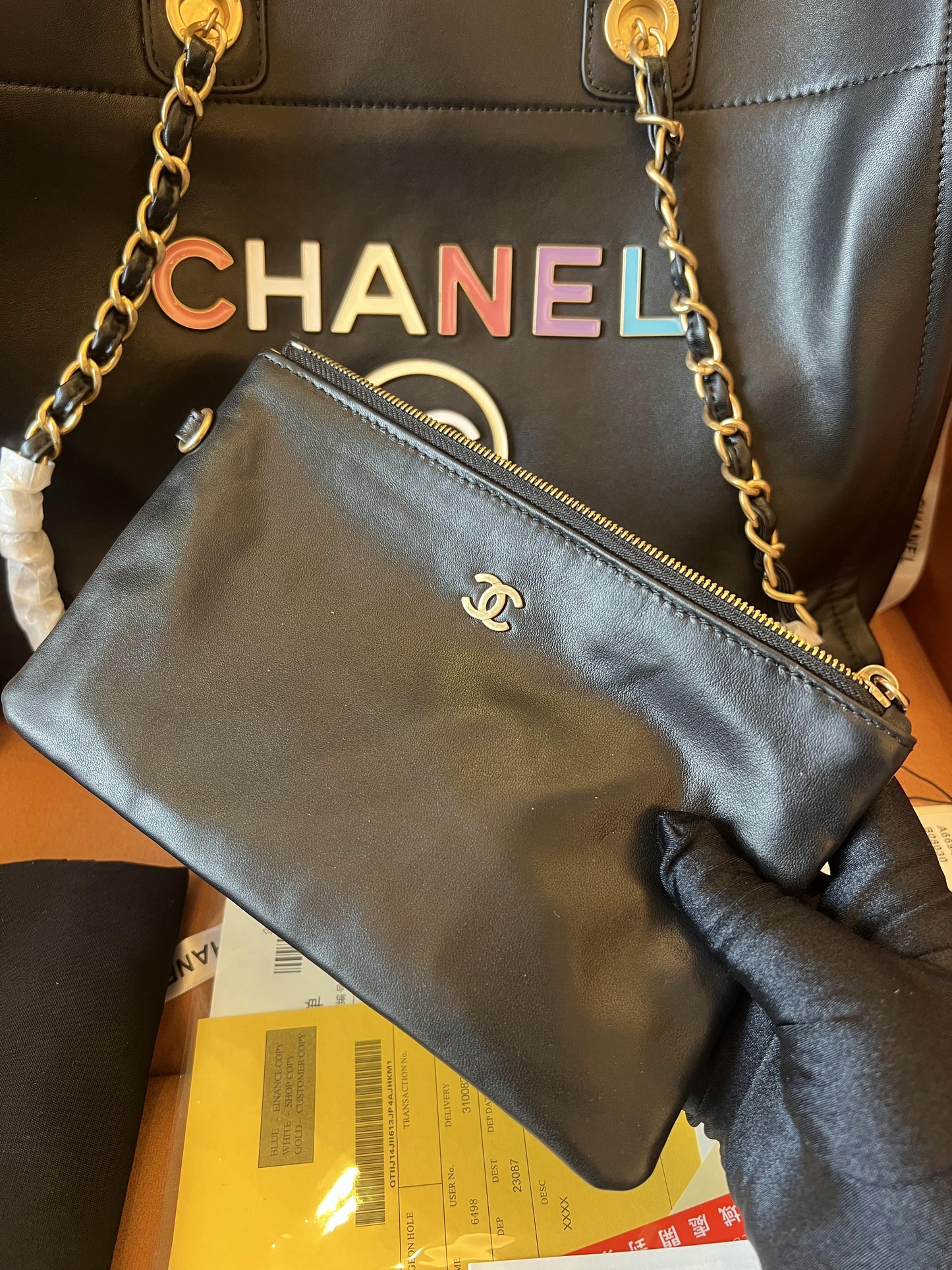 Bolso de compras Chanel 22 negro