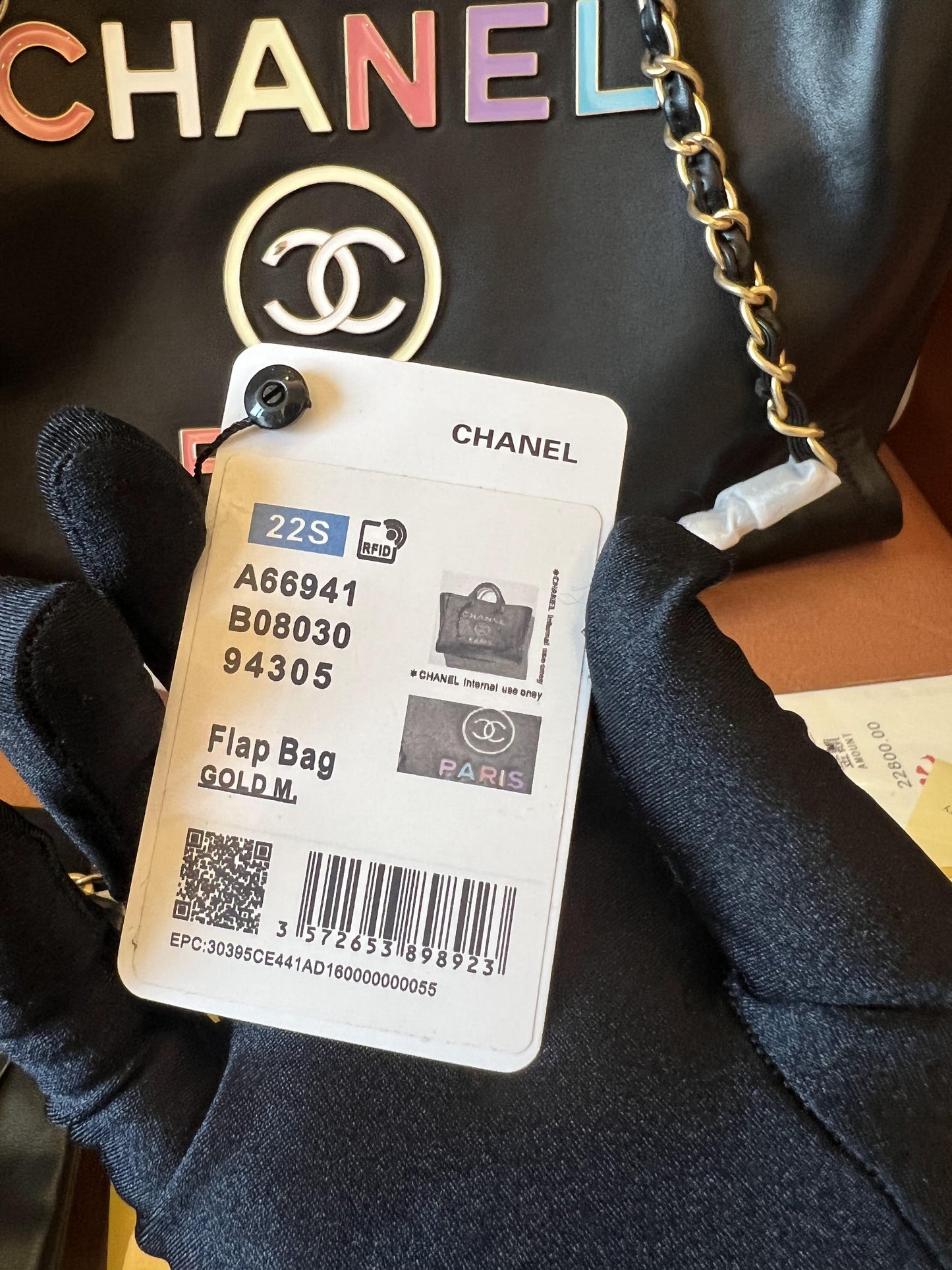 Bolso de compras Chanel 22 negro