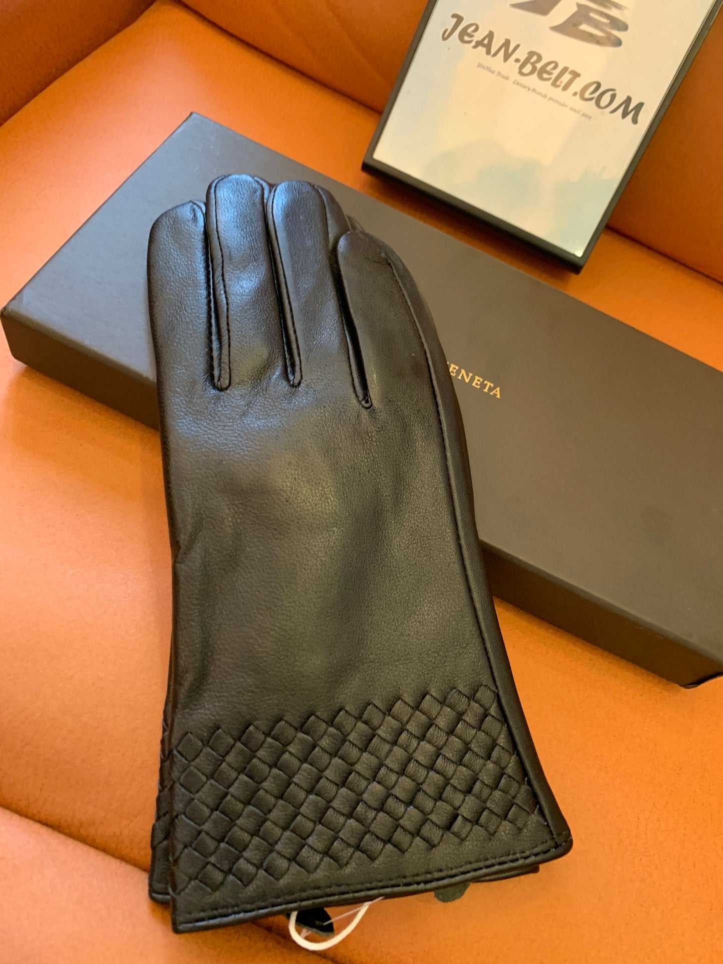 Guantes de cuero negro intrecciato de Bottega Veneta