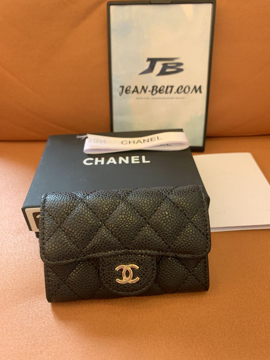 Carteira Chanel Classic em Couro Caviar Acolchoado