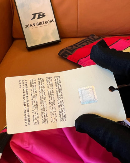 Maiô Fendi de duas peças com monograma e estampas ousadas