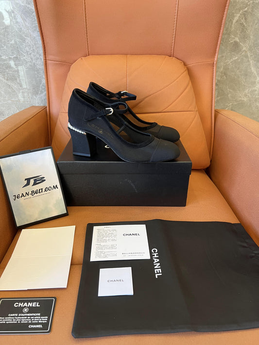 Chanel Black Mesh, Suede Calfskin, Grosgrain & Lmitation Pearls Pumps