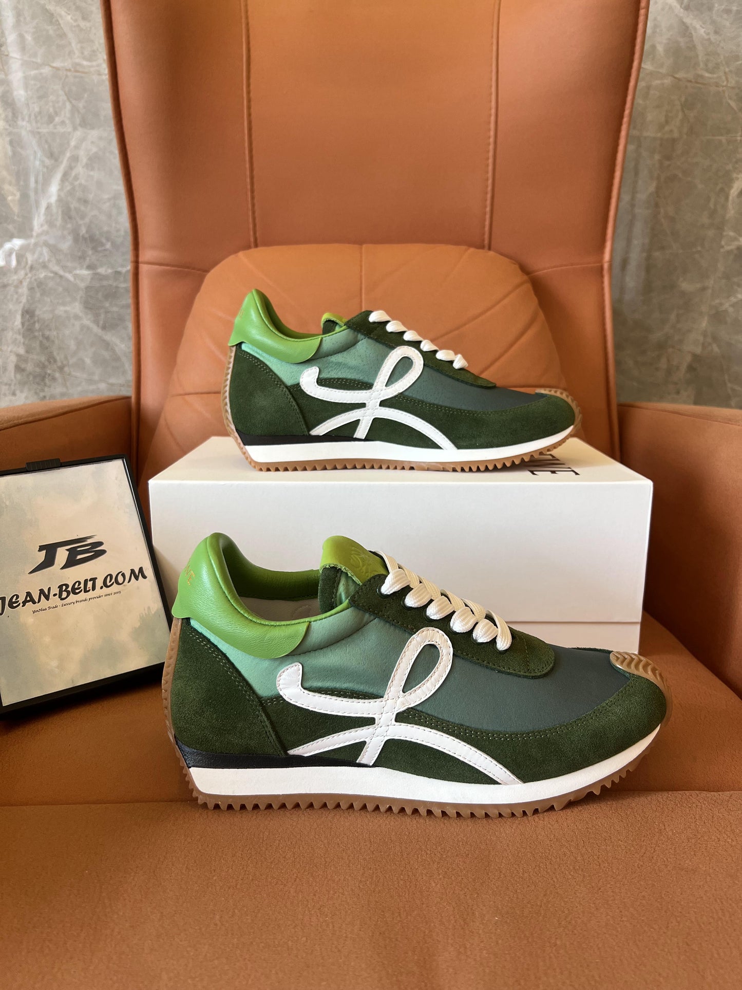 Zapatillas bajas verdes y marrones de Loewe×Paula's Ibiza Flow Runner de piel de becerro y nailon