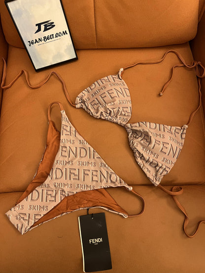 Conjunto de bikini de diseño Fendi x Skims