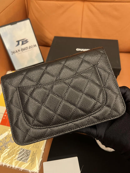 Bolso de mano Chanel WOC con cadena AP1450, color caviar negro